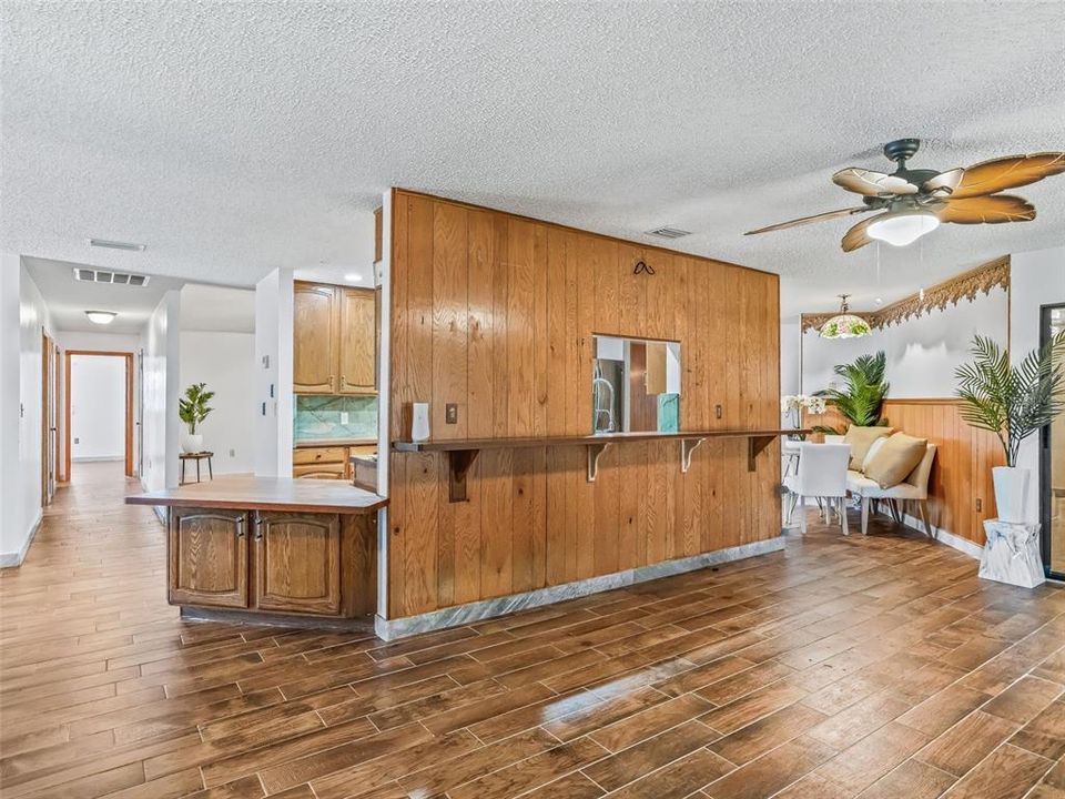 For Sale: $790,000 (3 beds, 2 baths, 2368 Square Feet)