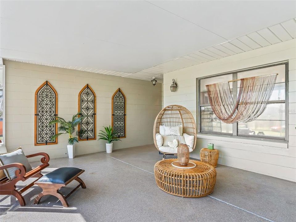 For Sale: $790,000 (3 beds, 2 baths, 2368 Square Feet)