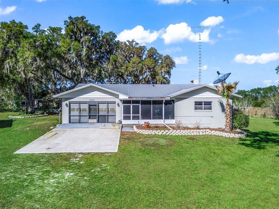 For Sale: $790,000 (3 beds, 2 baths, 2368 Square Feet)