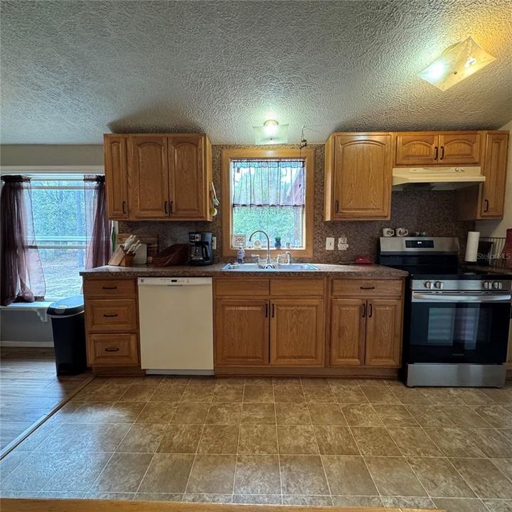En Venta: $379,000 (2 camas, 2 baños, 1152 Pies cuadrados)
