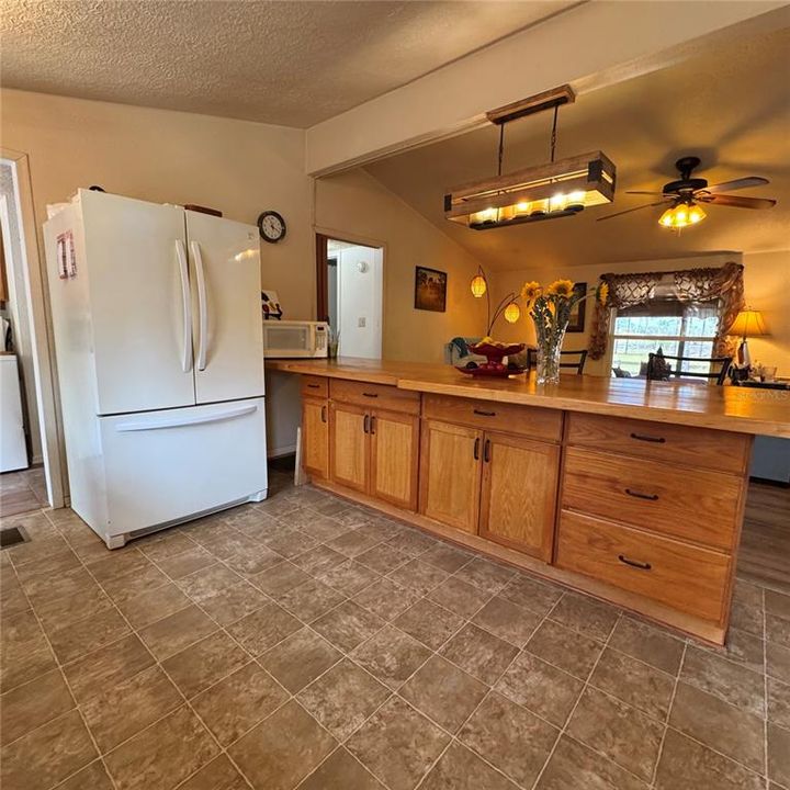 En Venta: $379,000 (2 camas, 2 baños, 1152 Pies cuadrados)