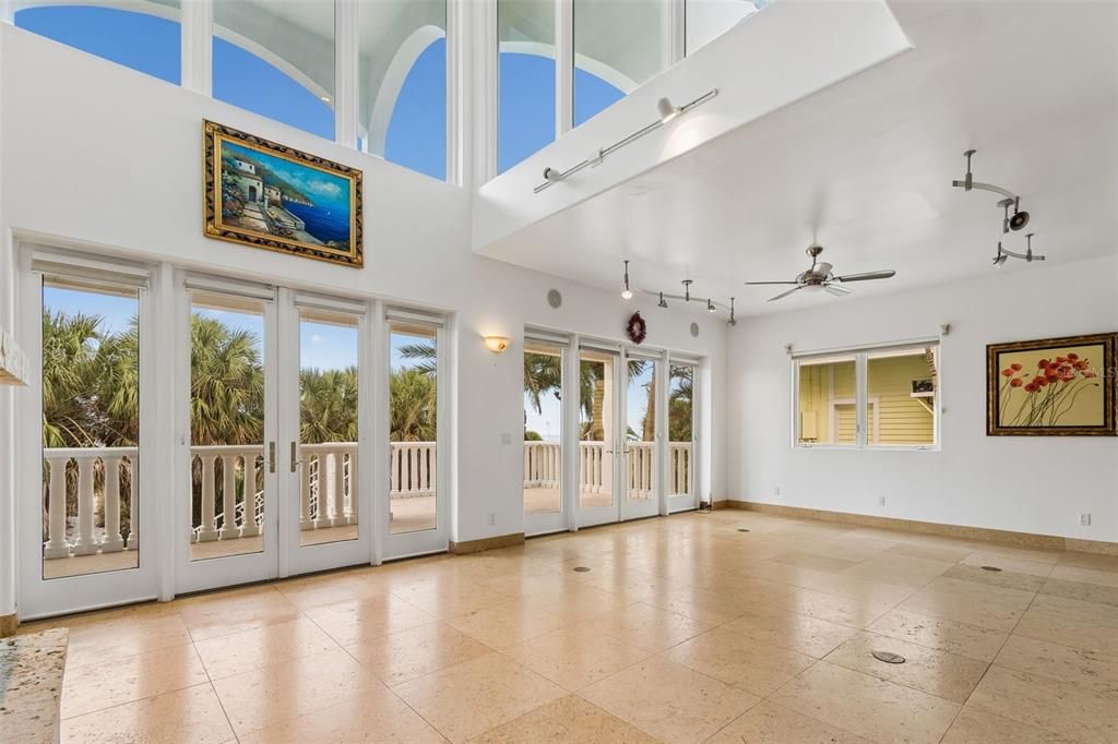 For Sale: $8,400,000 (6 beds, 4 baths, 6026 Square Feet)