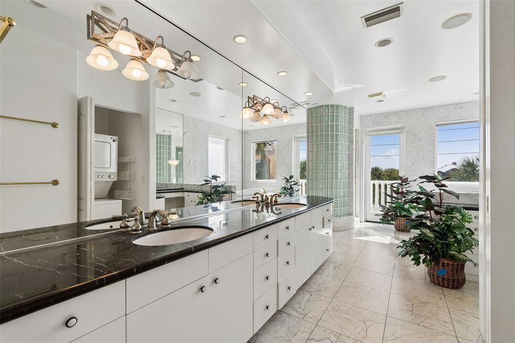 For Sale: $8,400,000 (6 beds, 4 baths, 6026 Square Feet)