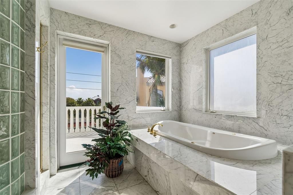 For Sale: $8,400,000 (6 beds, 4 baths, 6026 Square Feet)