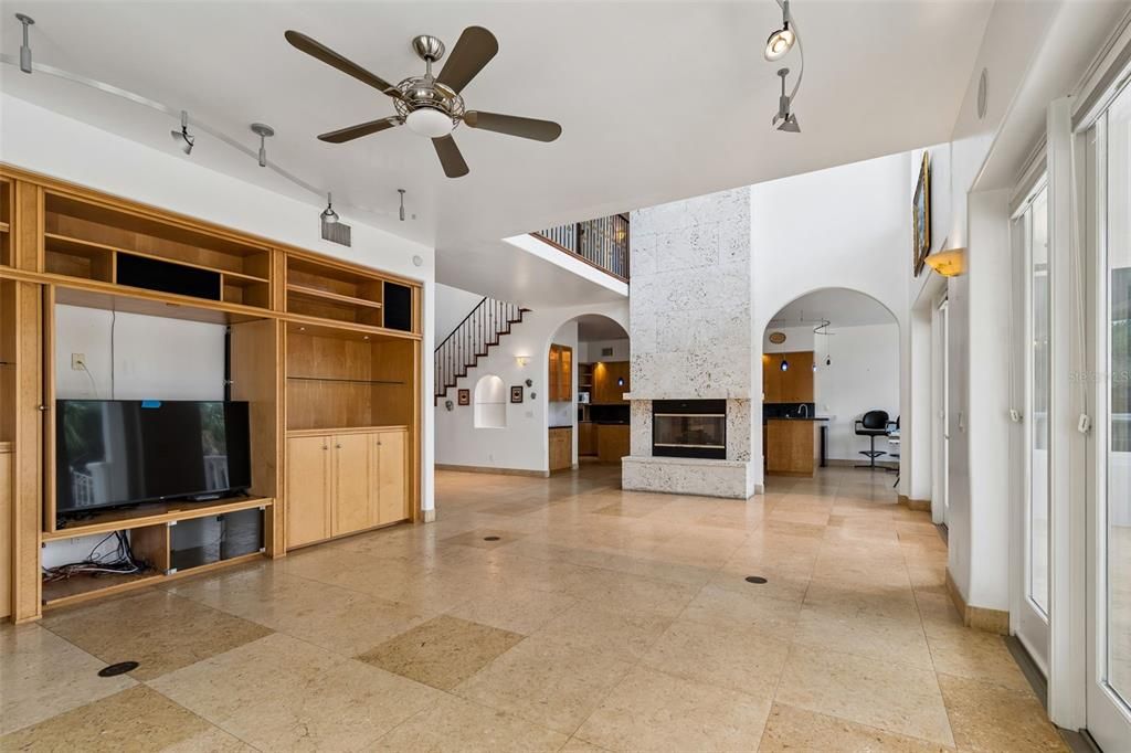 For Sale: $8,400,000 (6 beds, 4 baths, 6026 Square Feet)