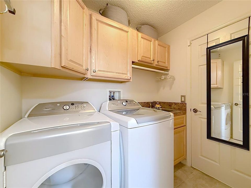 En Venta: $600,000 (3 camas, 2 baños, 1489 Pies cuadrados)