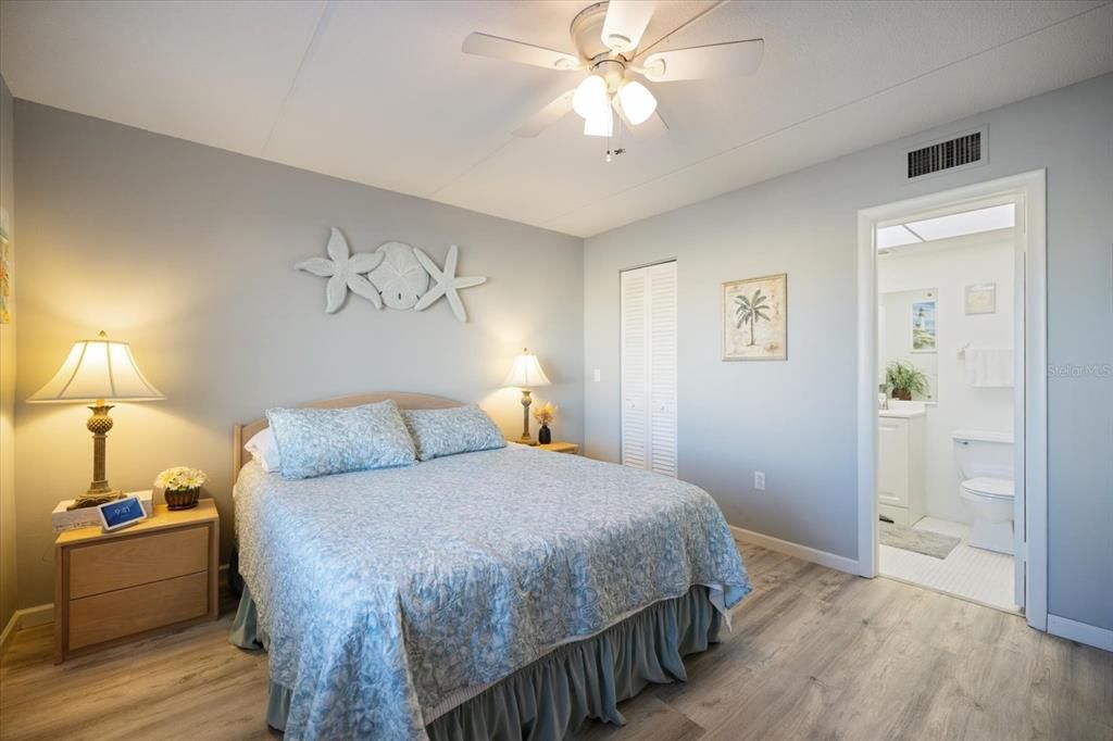 En Venta: $189,000 (2 camas, 2 baños, 828 Pies cuadrados)