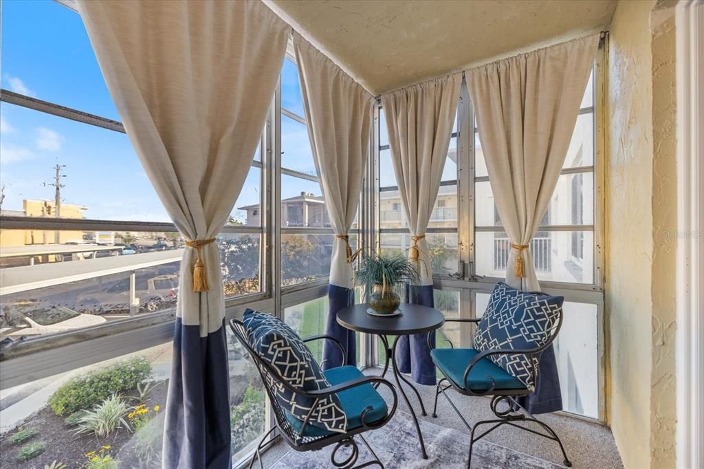 En Venta: $189,000 (2 camas, 2 baños, 828 Pies cuadrados)