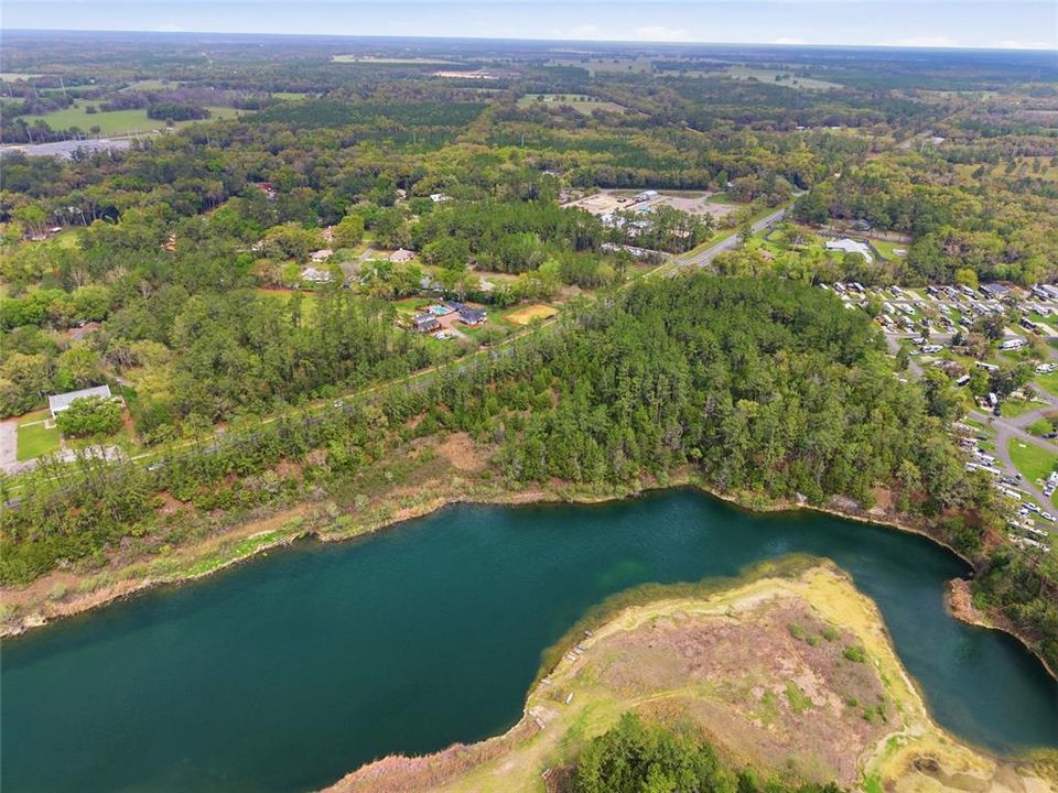 待售: $325,000 (26.76 acres)