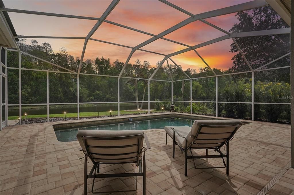Active With Contract: $819,900 (4 beds, 3 baths, 2426 Square Feet)