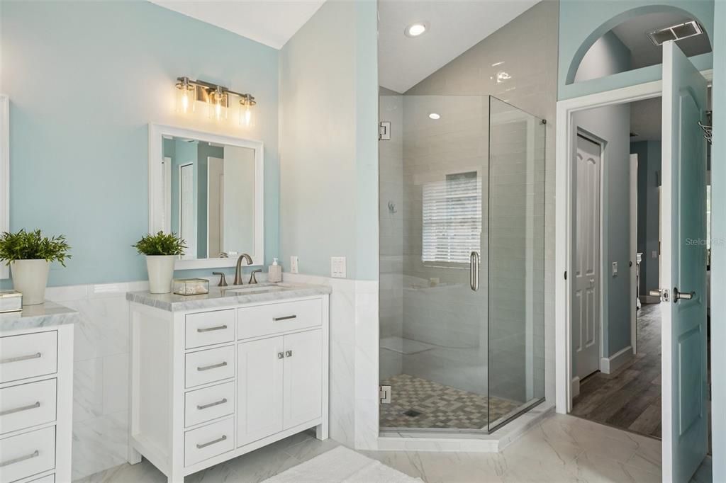 Active With Contract: $819,900 (4 beds, 3 baths, 2426 Square Feet)