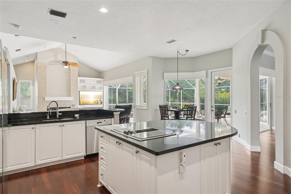 Active With Contract: $819,900 (4 beds, 3 baths, 2426 Square Feet)