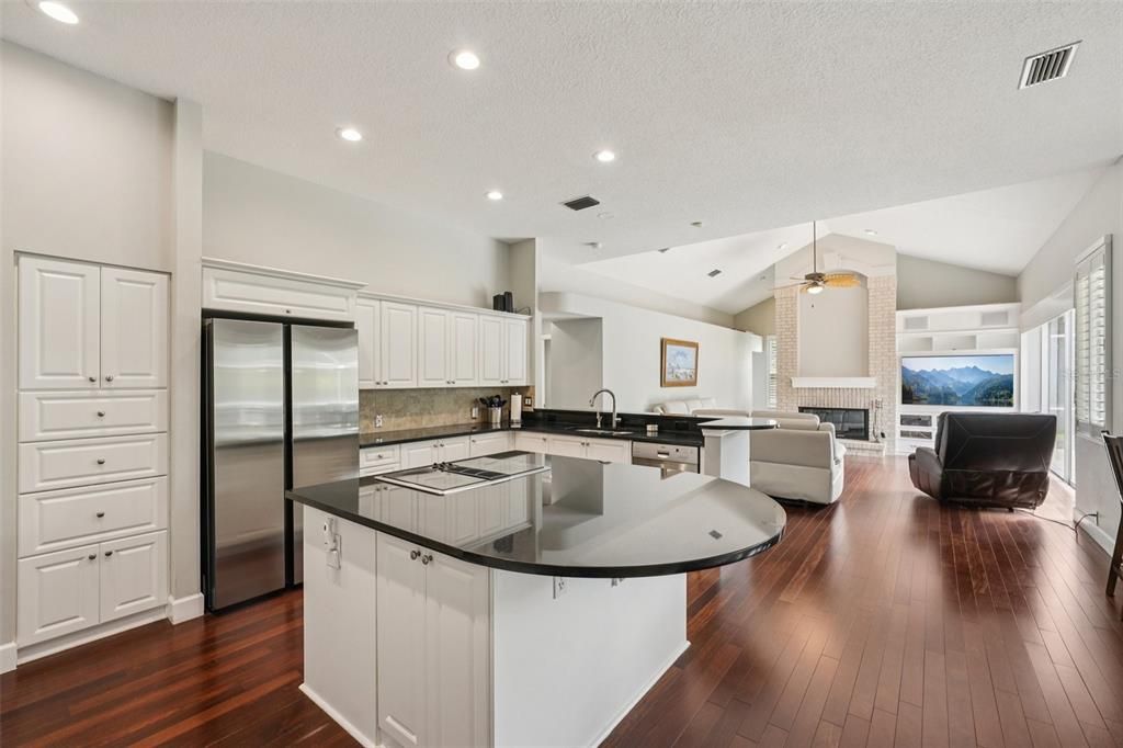 Active With Contract: $819,900 (4 beds, 3 baths, 2426 Square Feet)