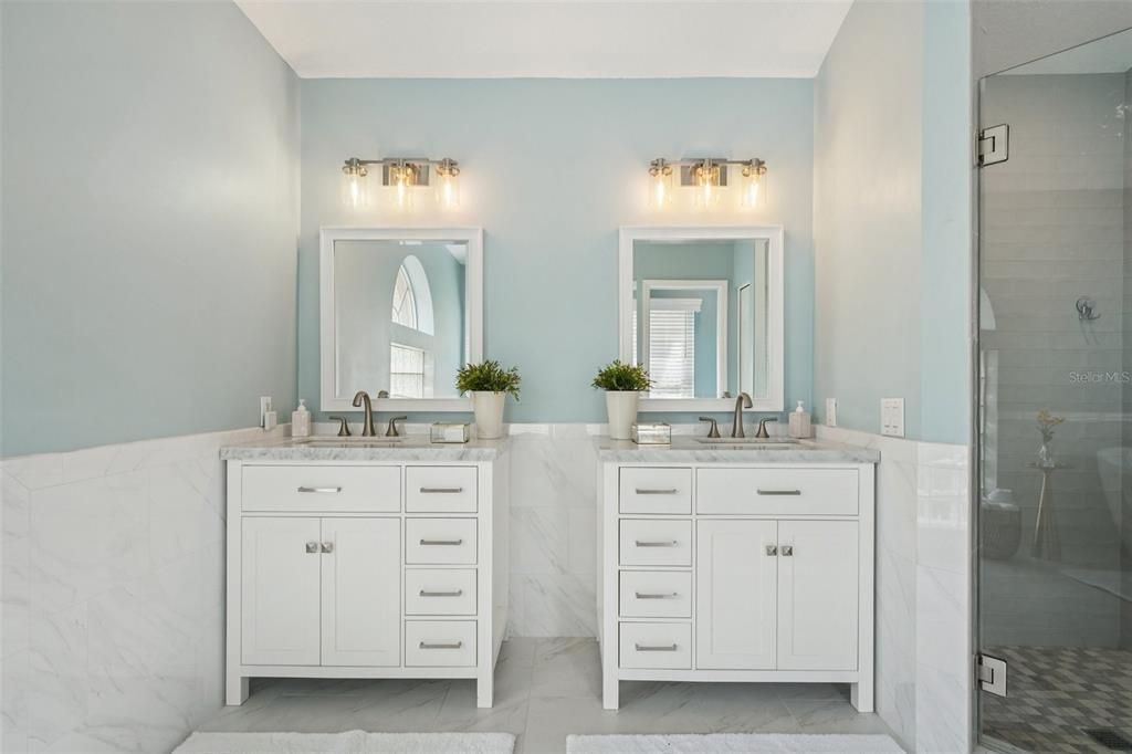 Active With Contract: $819,900 (4 beds, 3 baths, 2426 Square Feet)