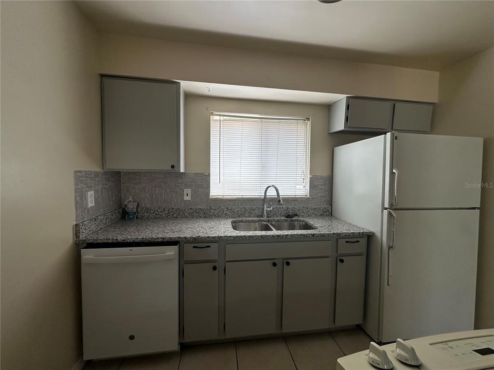 For Rent: $1,550 (2 beds, 2 baths, 1005 Square Feet)