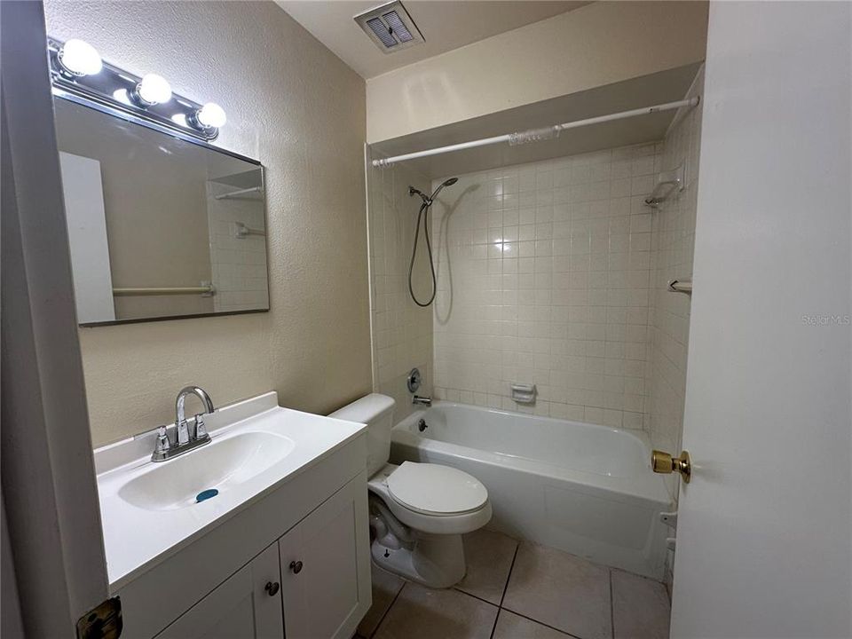 For Rent: $1,550 (2 beds, 2 baths, 1005 Square Feet)