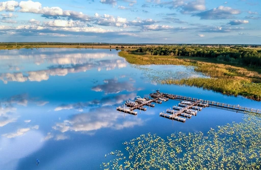 На продажу: $349,900 (3 спален, 2 ванн, 1816 Квадратных фут)