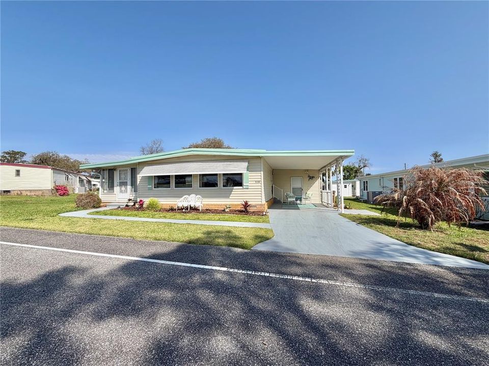 На продажу: $139,900 (2 спален, 2 ванн, 1236 Квадратных фут)