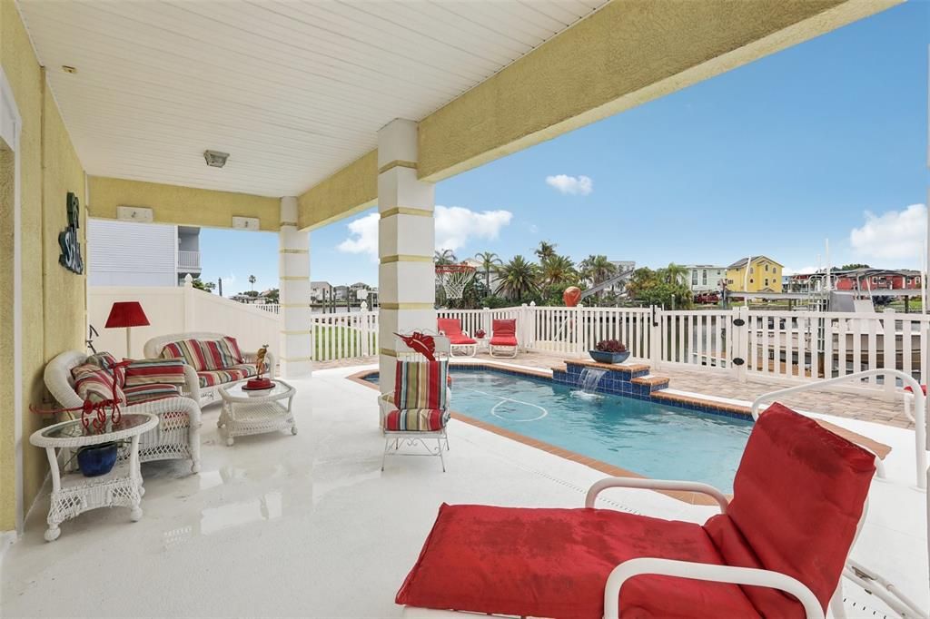 For Sale: $799,900 (3 beds, 3 baths, 2246 Square Feet)