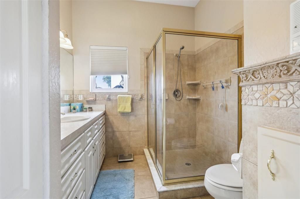 For Sale: $799,900 (3 beds, 3 baths, 2246 Square Feet)