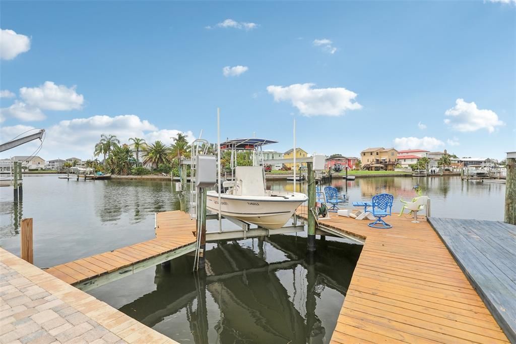 For Sale: $799,900 (3 beds, 3 baths, 2246 Square Feet)