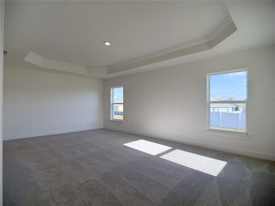For Sale: $300,200 (3 beds, 2 baths, 1970 Square Feet)