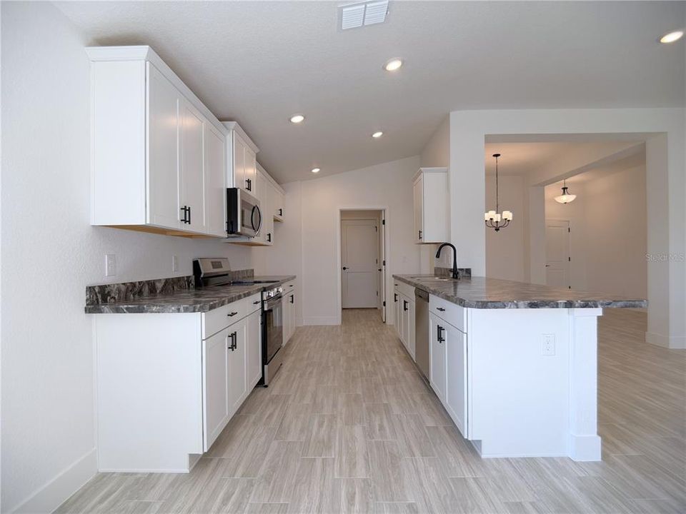 For Sale: $300,200 (3 beds, 2 baths, 1970 Square Feet)