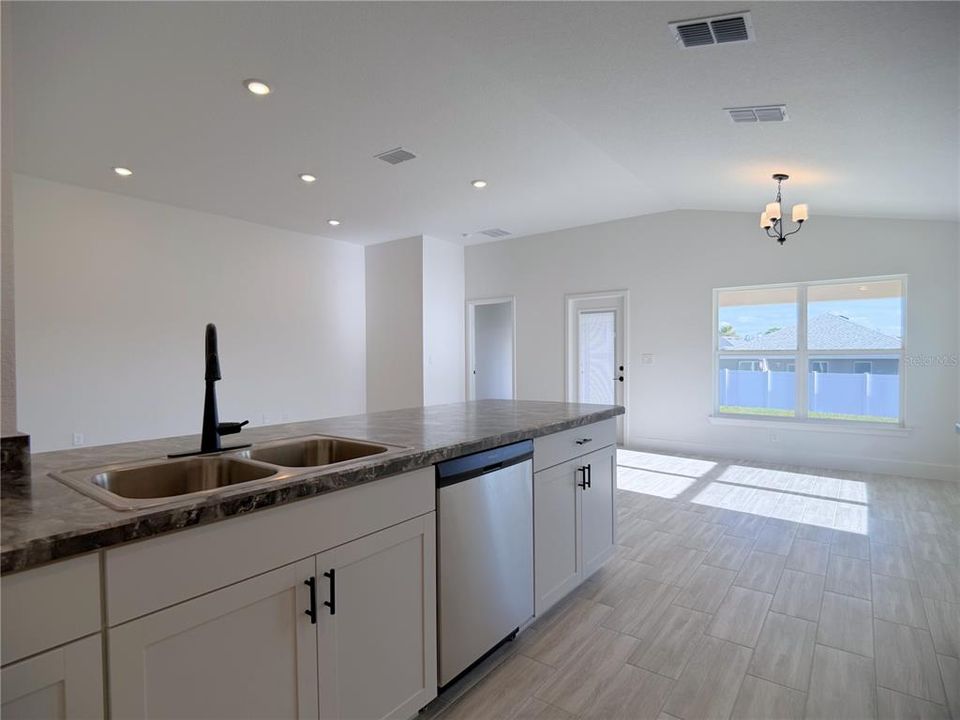 For Sale: $300,200 (3 beds, 2 baths, 1970 Square Feet)