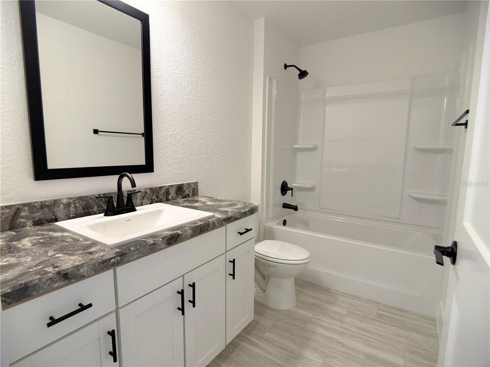 For Sale: $300,200 (3 beds, 2 baths, 1970 Square Feet)