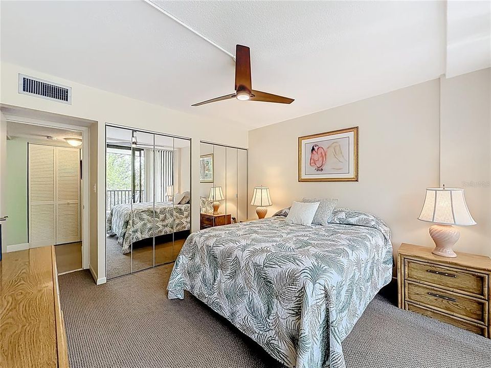 En Venta: $259,900 (2 camas, 2 baños, 1185 Pies cuadrados)