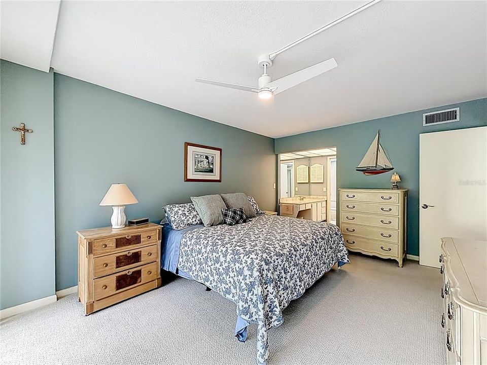 En Venta: $259,900 (2 camas, 2 baños, 1185 Pies cuadrados)