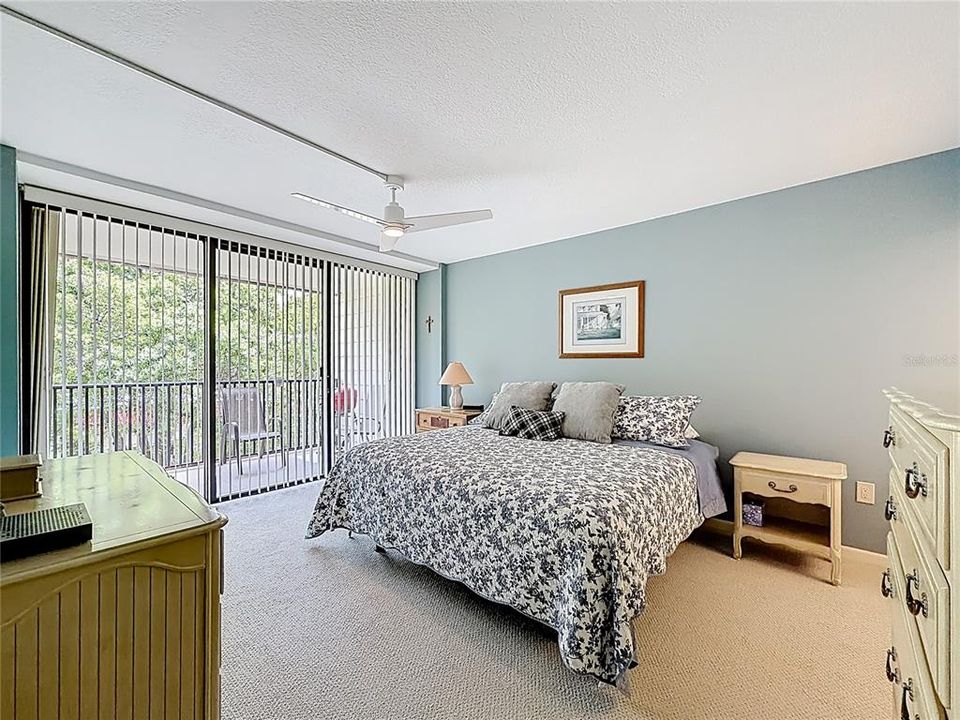 En Venta: $259,900 (2 camas, 2 baños, 1185 Pies cuadrados)