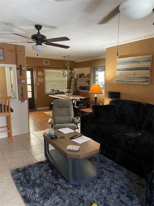 En Venta: $139,900 (2 camas, 2 baños, 1148 Pies cuadrados)