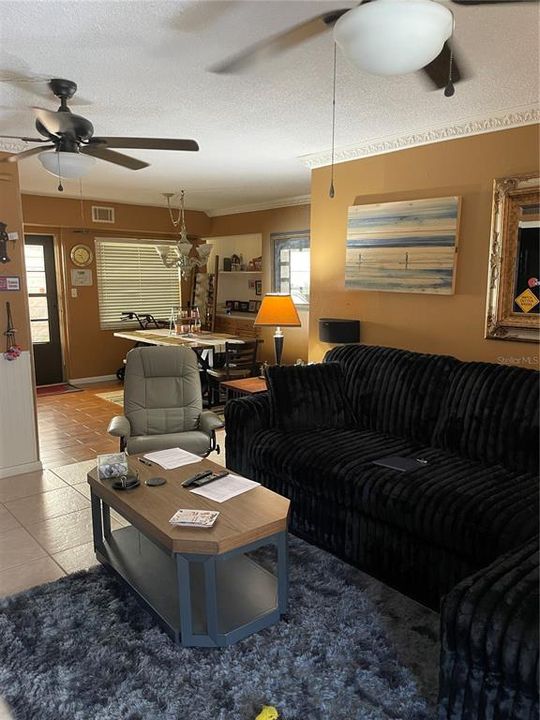 En Venta: $139,900 (2 camas, 2 baños, 1148 Pies cuadrados)