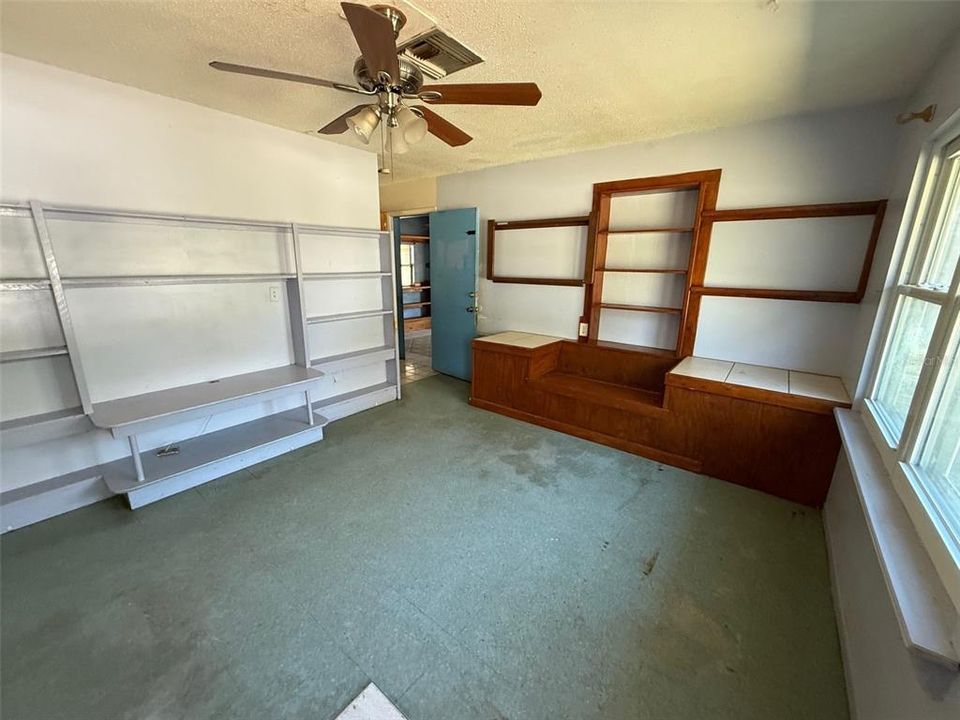 En Venta: $152,900 (4 camas, 1 baños, 1152 Pies cuadrados)