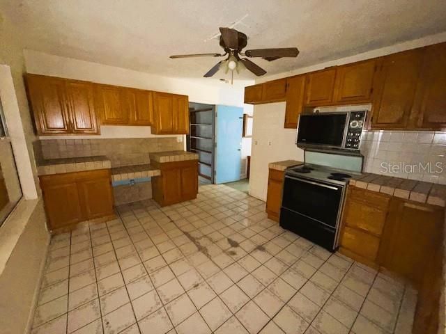 En Venta: $152,900 (4 camas, 1 baños, 1152 Pies cuadrados)