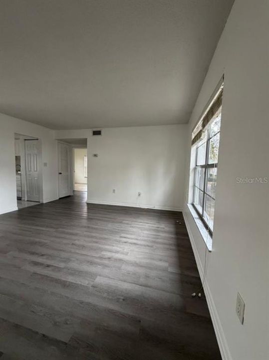 На продажу: $120,000 (2 спален, 1 ванн, 891 Квадратных фут)