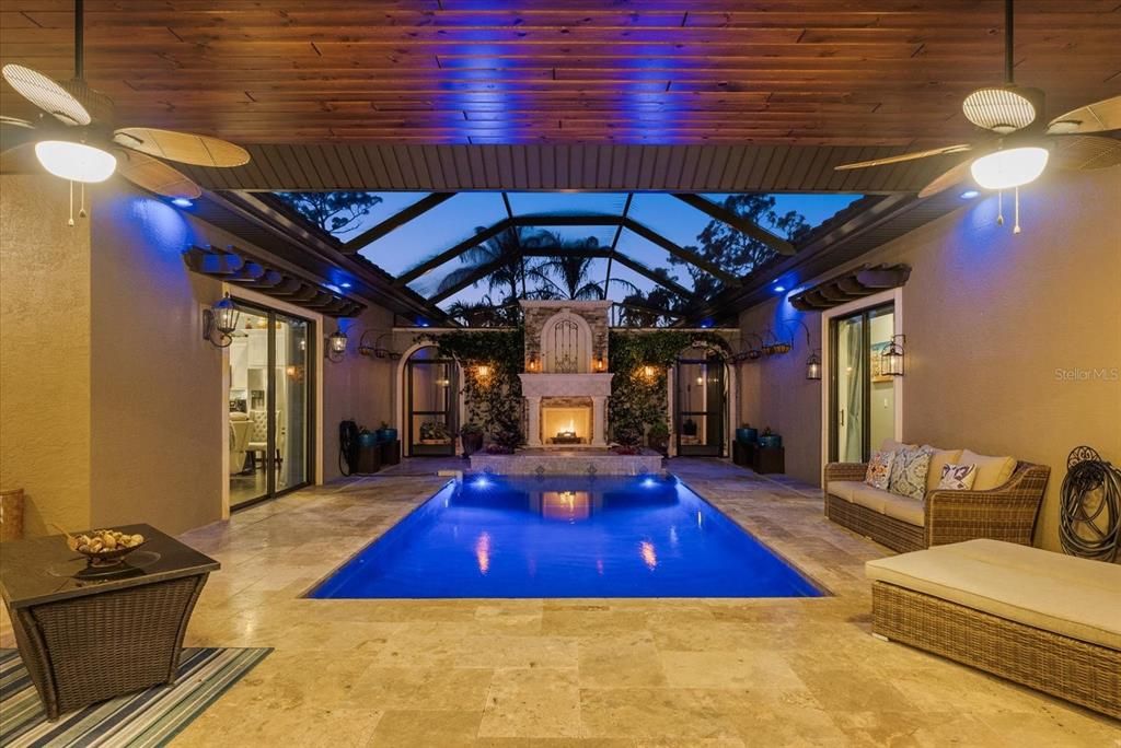 На продажу: $1,599,000 (6 спален, 4 ванн, 3802 Квадратных фут)