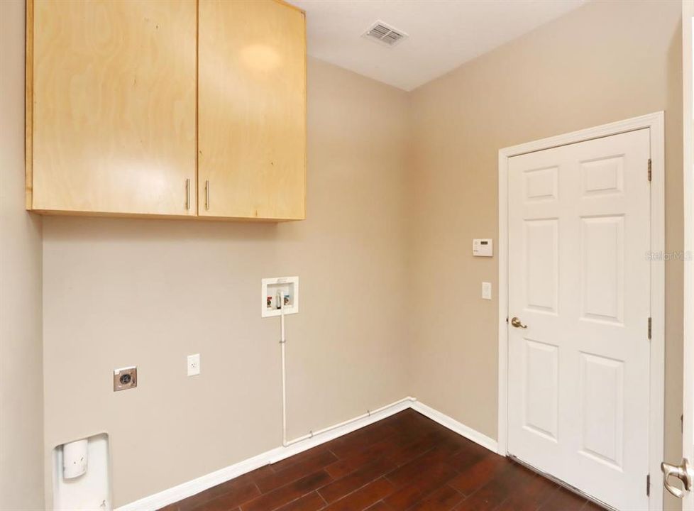 For Rent: $3,300 (4 beds, 4 baths, 3453 Square Feet)