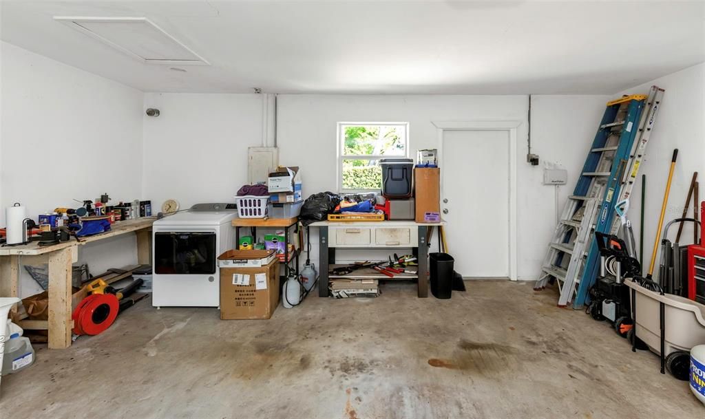 Activo con contrato: $449,000 (3 camas, 2 baños, 1312 Pies cuadrados)