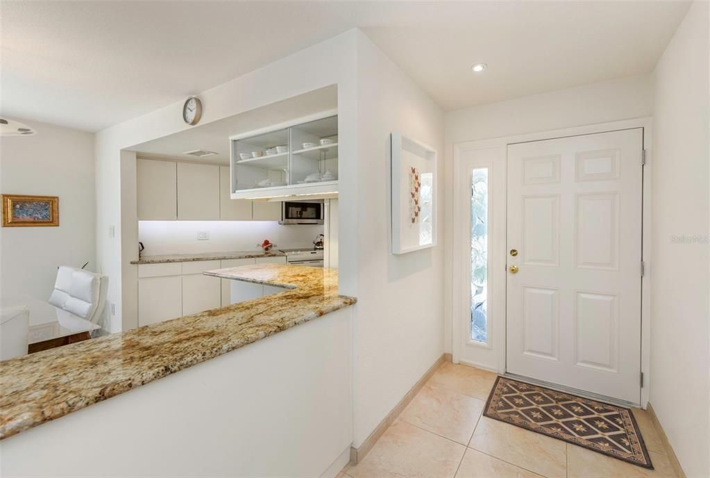 Activo con contrato: $449,000 (3 camas, 2 baños, 1312 Pies cuadrados)