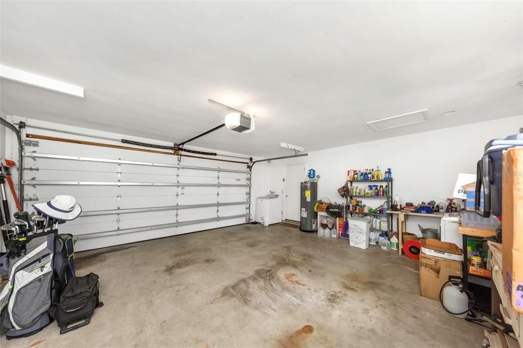 Activo con contrato: $449,000 (3 camas, 2 baños, 1312 Pies cuadrados)