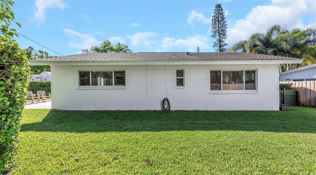 Activo con contrato: $449,000 (3 camas, 2 baños, 1312 Pies cuadrados)