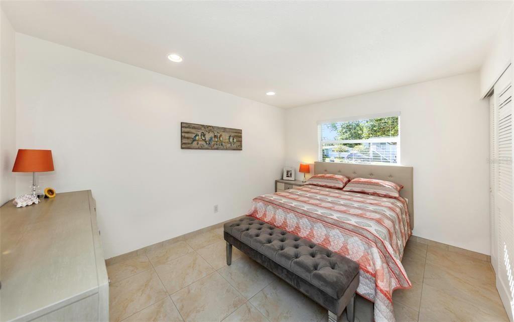 Activo con contrato: $449,000 (3 camas, 2 baños, 1312 Pies cuadrados)