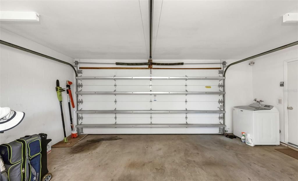 Activo con contrato: $449,000 (3 camas, 2 baños, 1312 Pies cuadrados)