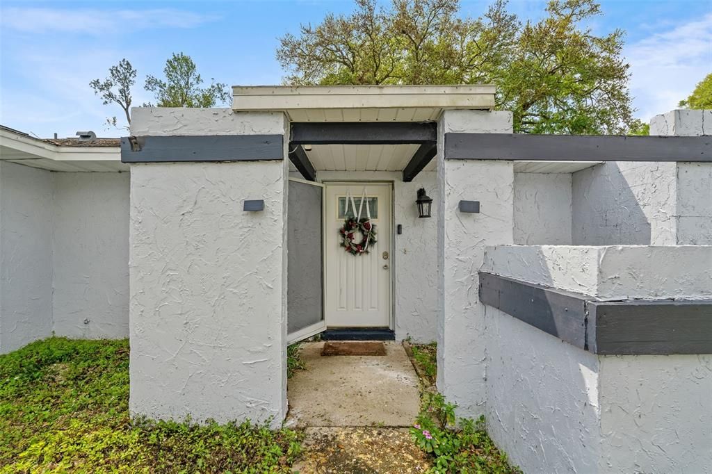 For Sale: $309,000 (3 beds, 2 baths, 1287 Square Feet)