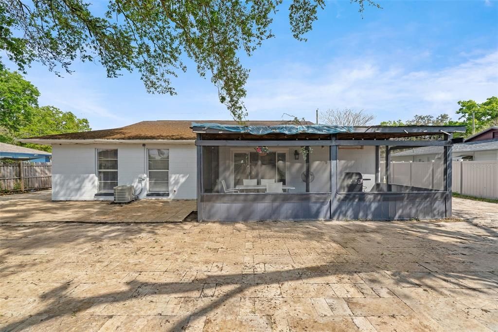For Sale: $309,000 (3 beds, 2 baths, 1287 Square Feet)