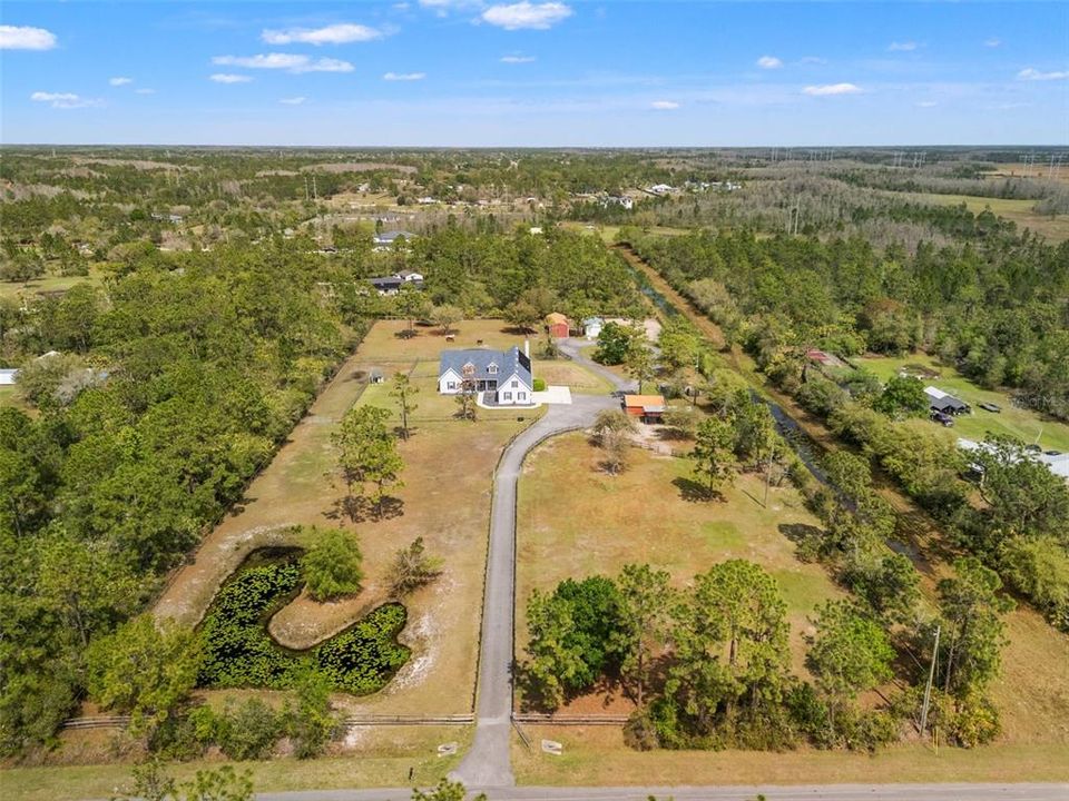 Vendido Recientemente: $1,000,000 (4 camas, 3 baños, 2831 Pies cuadrados)