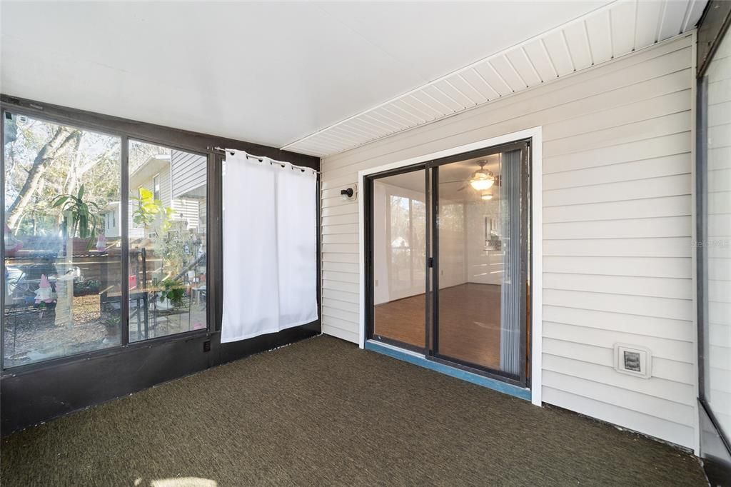 Activo con contrato: $125,000 (2 camas, 1 baños, 952 Pies cuadrados)