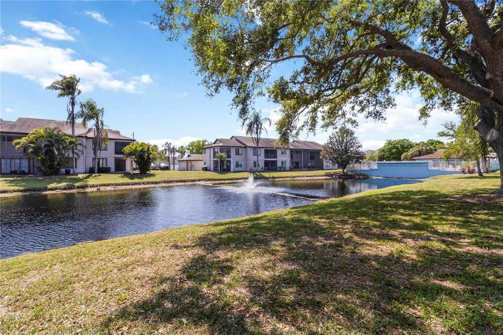 На продажу: $145,000 (2 спален, 2 ванн, 912 Квадратных фут)